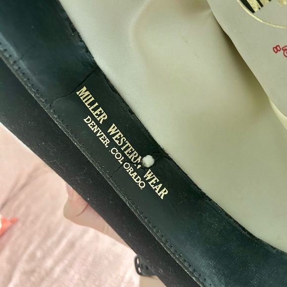 Black Cowboy Hat - Picture 4 of 6